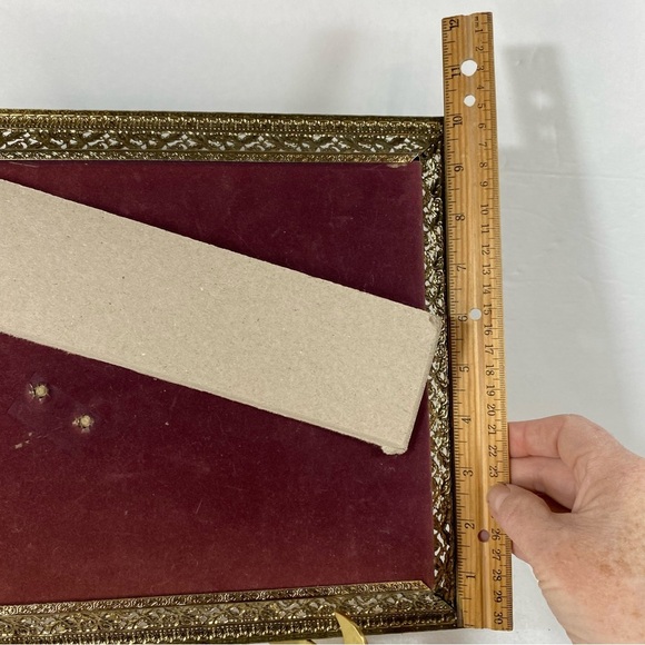 Pair Of 1950’s Gold White Wash Filigree Metal Picture Frames 1 With Glass - Picture 8 of 11